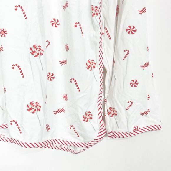 Shrimp and Grits Serendipity Peppermint Pajama Set - Picture 5 of 11